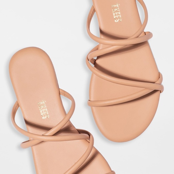 Tkees Taupe Sloan Sandals - Picture 3 of 3